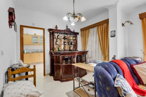 2 bedroom apartment with terrace, garage and storage room in Entroncamento