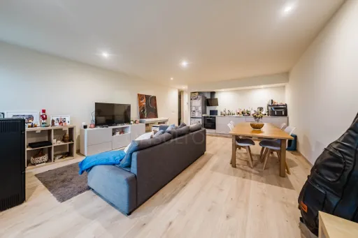 Apartamento T2 com terraço em condomínio privado perto da praia – Honeysands Residences, Areia Branca