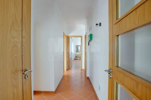 T2 + 2 wc + terraço amplo a 200 metros da praia do túnel Albufeira