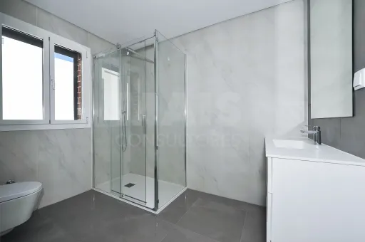 T3 + 1 Duplex com Box para 2 carros e Terraço | Colinas do Cruzeiro, Odivelas