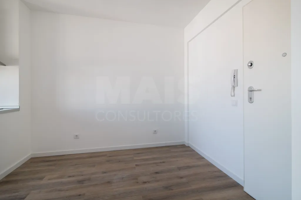 Apartamento T1 em Paço de Arcos