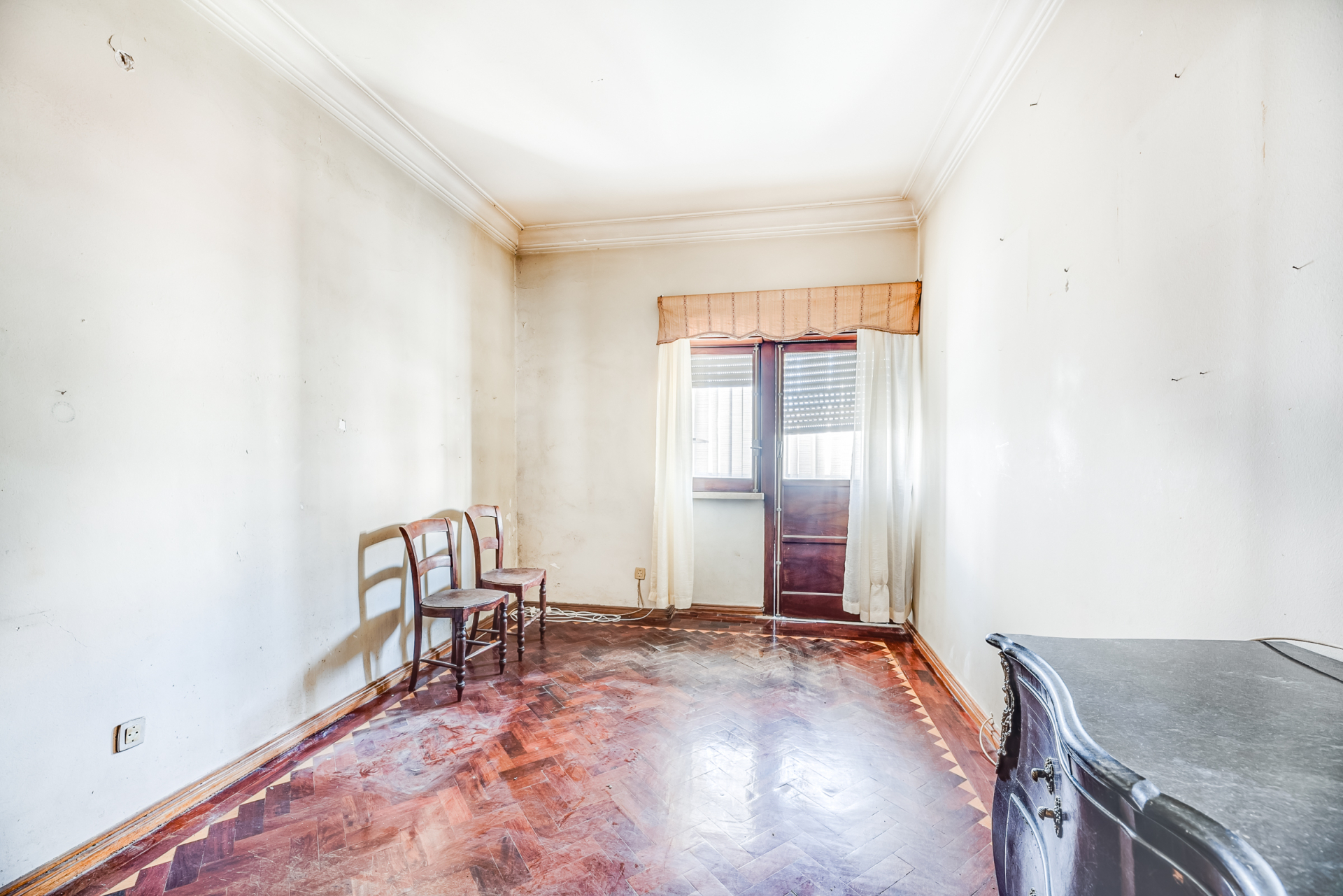 Apartamento para Remodelar no Bairro de Santos