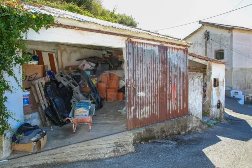 Storage room in Mato, 15 minutes from Alenquer