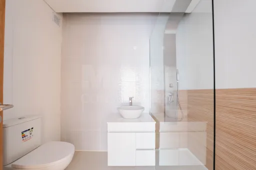 Apartamento T2 Semi-Novo | Terraço | Garagem | Bombarral