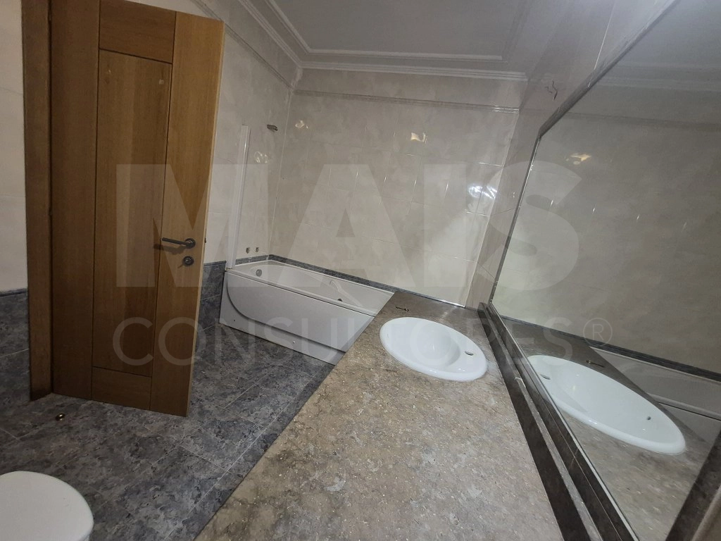 Exclusivo T2 em Condomínio Privado com Piscina