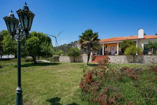 Quinta com moradia térrea em Torres Vedras