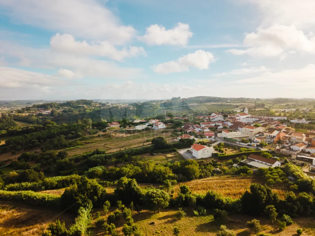 Moradia Geminada T3, Totalmente Remodelada