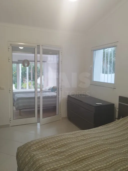 Moradia V3 em Albufeira com piscina