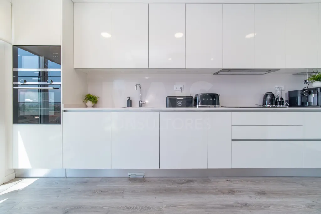 T4 Duplex com Vista Panorâmica sobre o Rio Tejo e Lisboa | Montijo