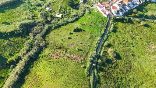 Terreno com malha urbana para Construção - Projeto aprovado - 10 minutos de Torres Vedras