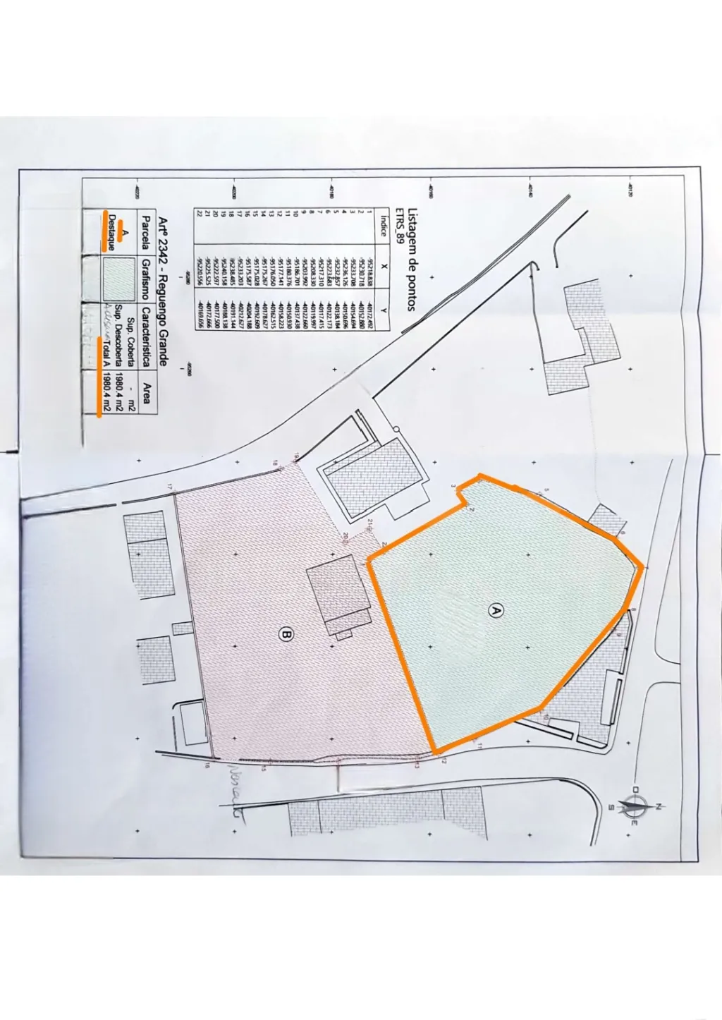 Terreno Urbano com 1980m2, Construção Moradia até 300m2