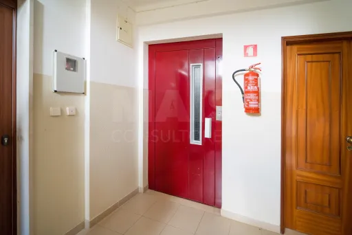 Apartamento T3 no Centro do Cadaval