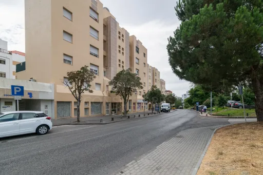 3 Bedrooms + 1 with Box in Santo Antônio dos Cavaleiros