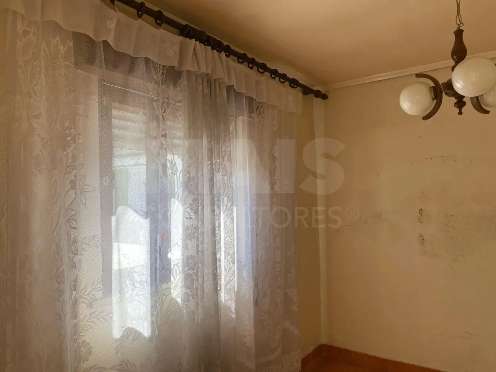 Moradia T2 em Cortiçois