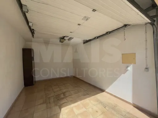 Garagem no Porto Alto