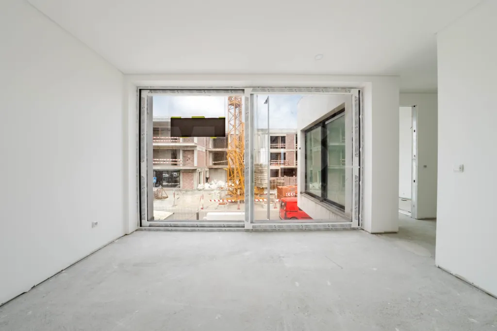 Modern New 3 Bedroom Villa with Pool in Ferrel
