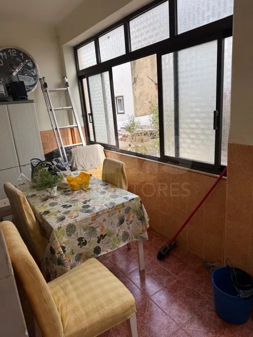 Prédio com 5 fracções no centro de Lisboa