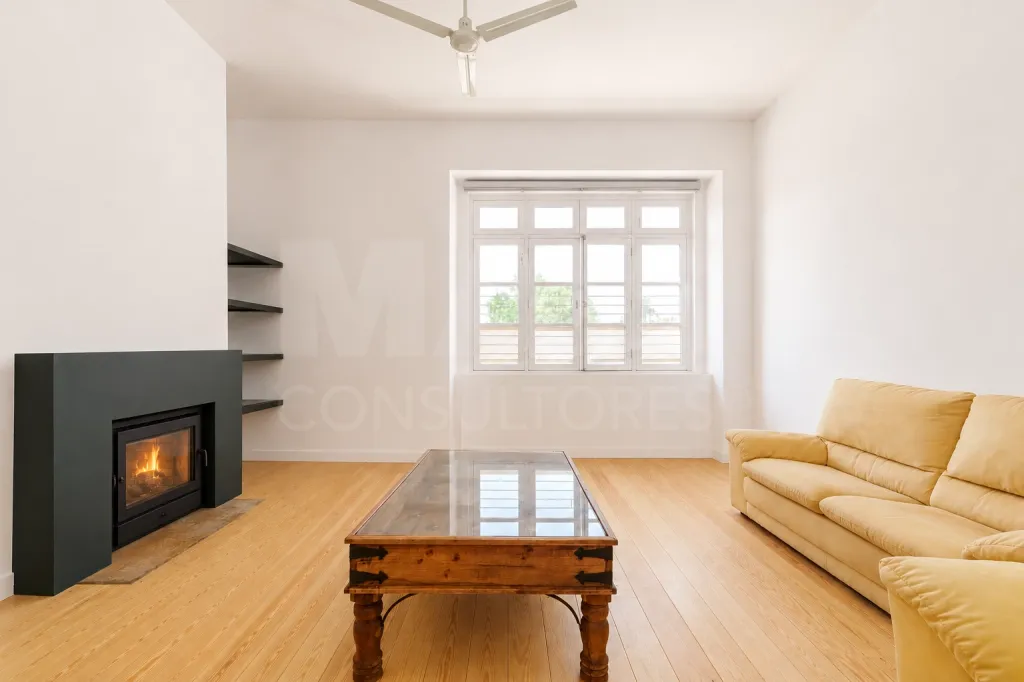 Apartamento T1 com 125 m², Frente ao Centro Náutico, em Alcácer do Sal