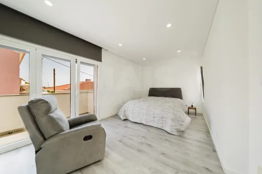 Moradia nova V4 em São João Da Talha