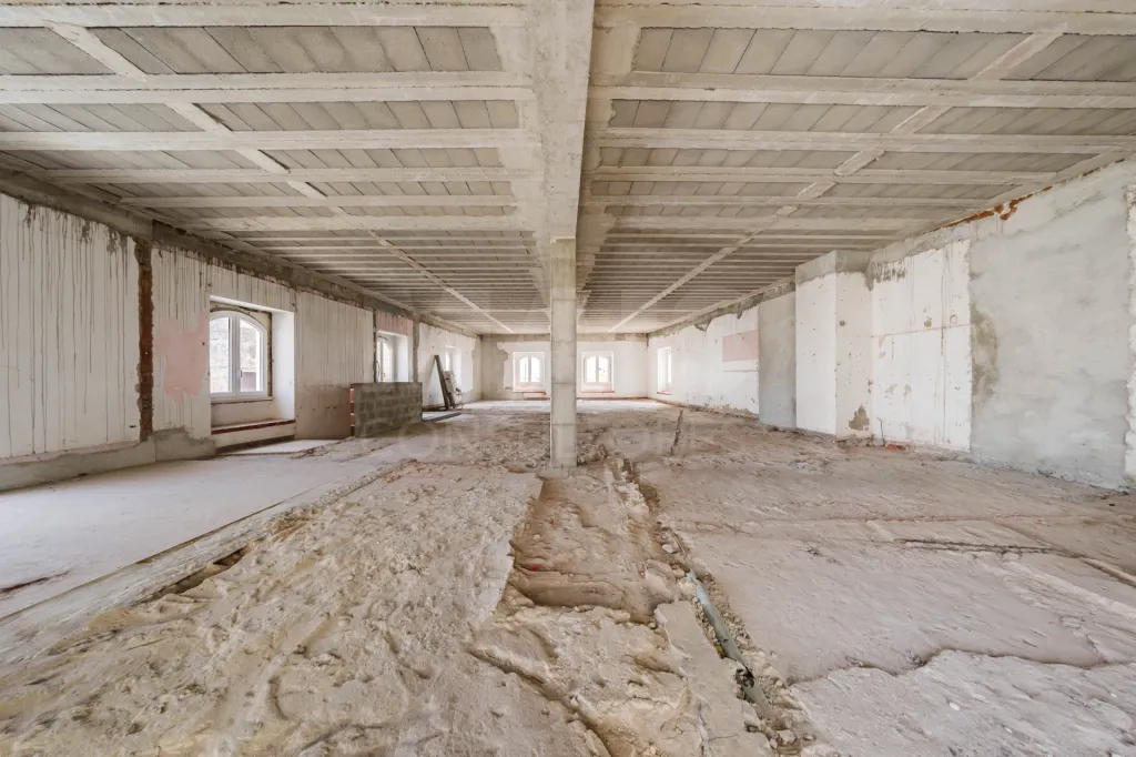 🌊 Prédio Exclusivo de 600 m² na Avenida Mais Prestigiada de Peniche com Vista Mar