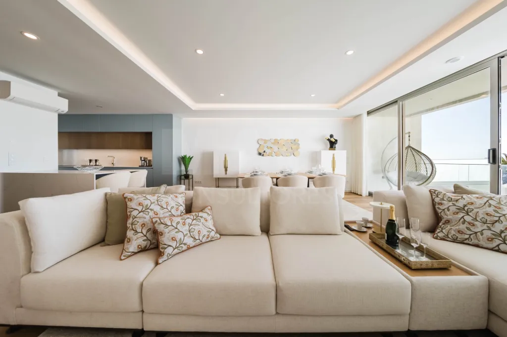 Villas Mar – Moradia V3  com piscina e vista mar  a 150 metros da Praia -