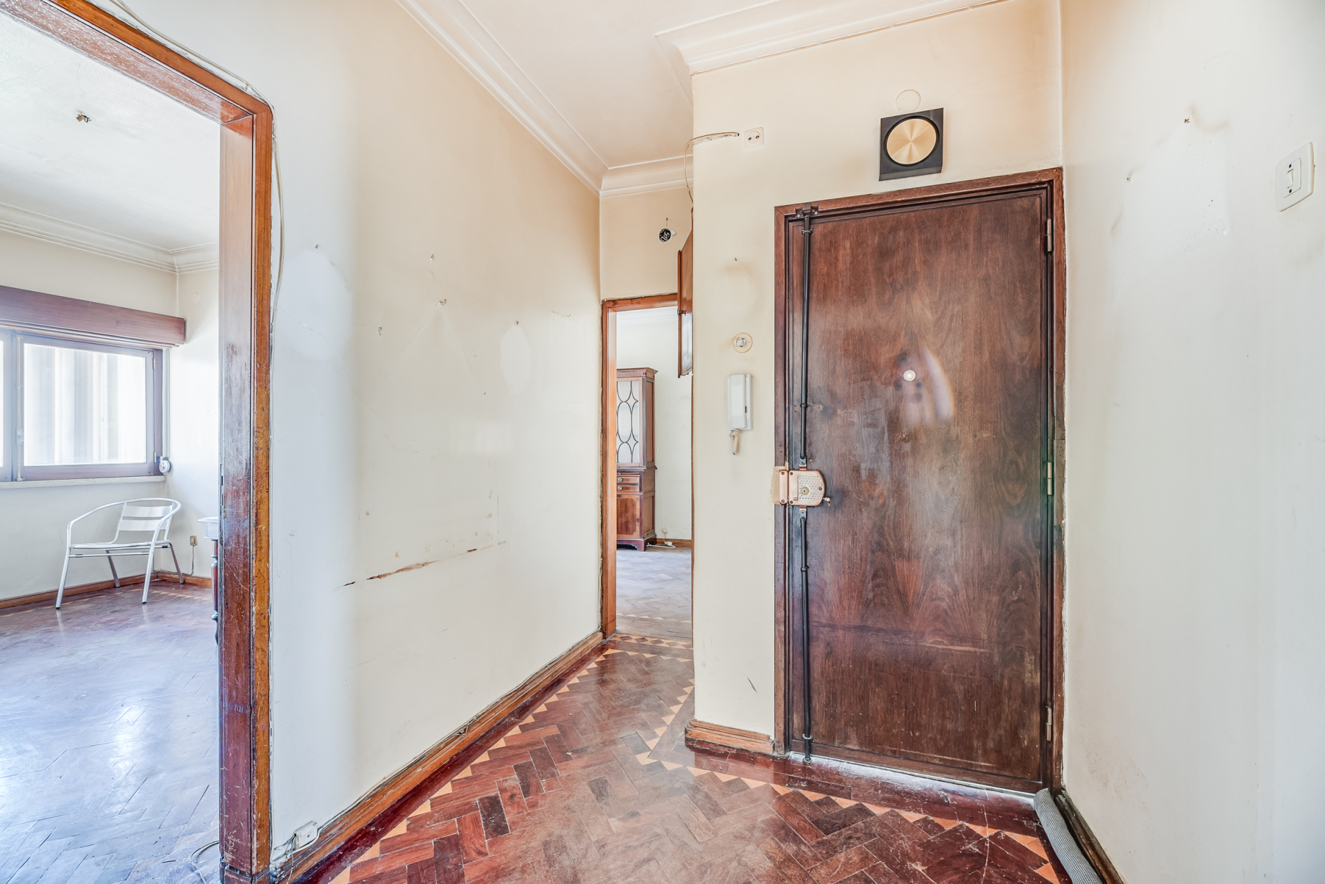 Apartamento para Remodelar no Bairro de Santos