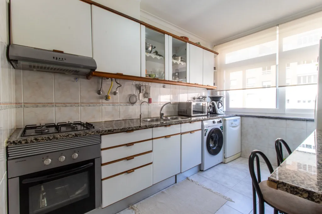 Apartamento T2 Av. de Fitares - Rinchoa - Rio de Mouro -Sintra