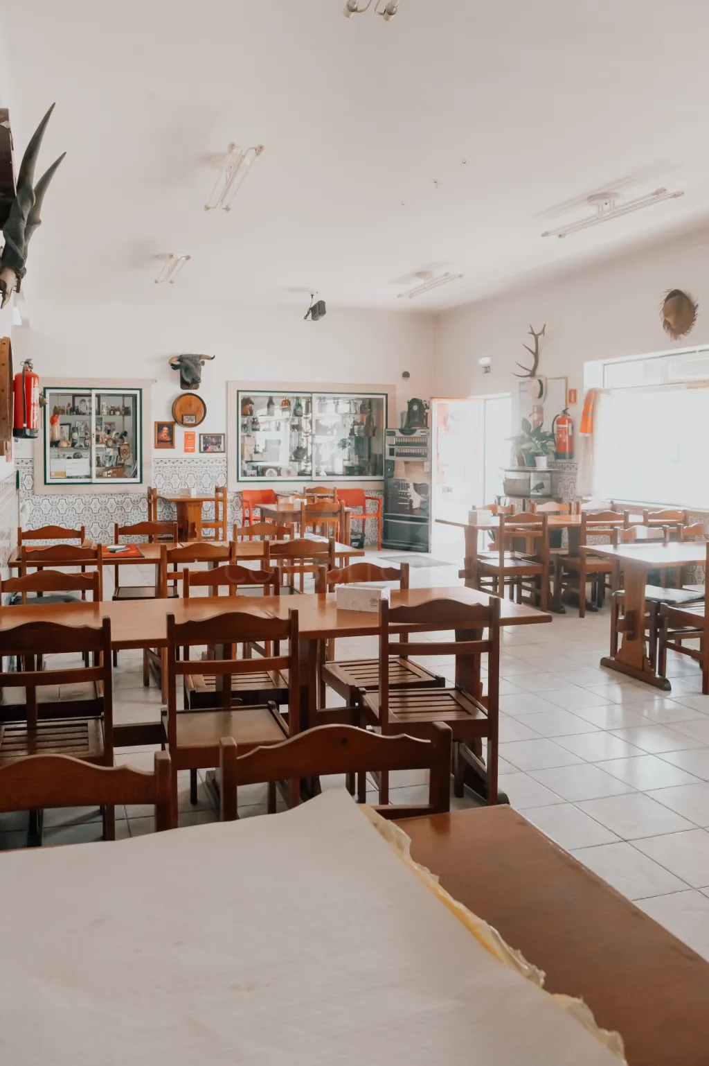 ☕ Café Totalmente Equipado em Funcionamento