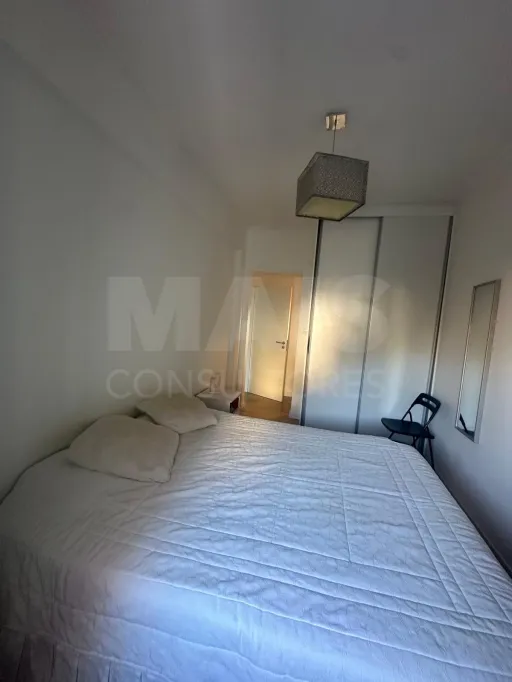 Apartamento T3 totalmente remodelado na Póvoa de Santa Iria com vista rio