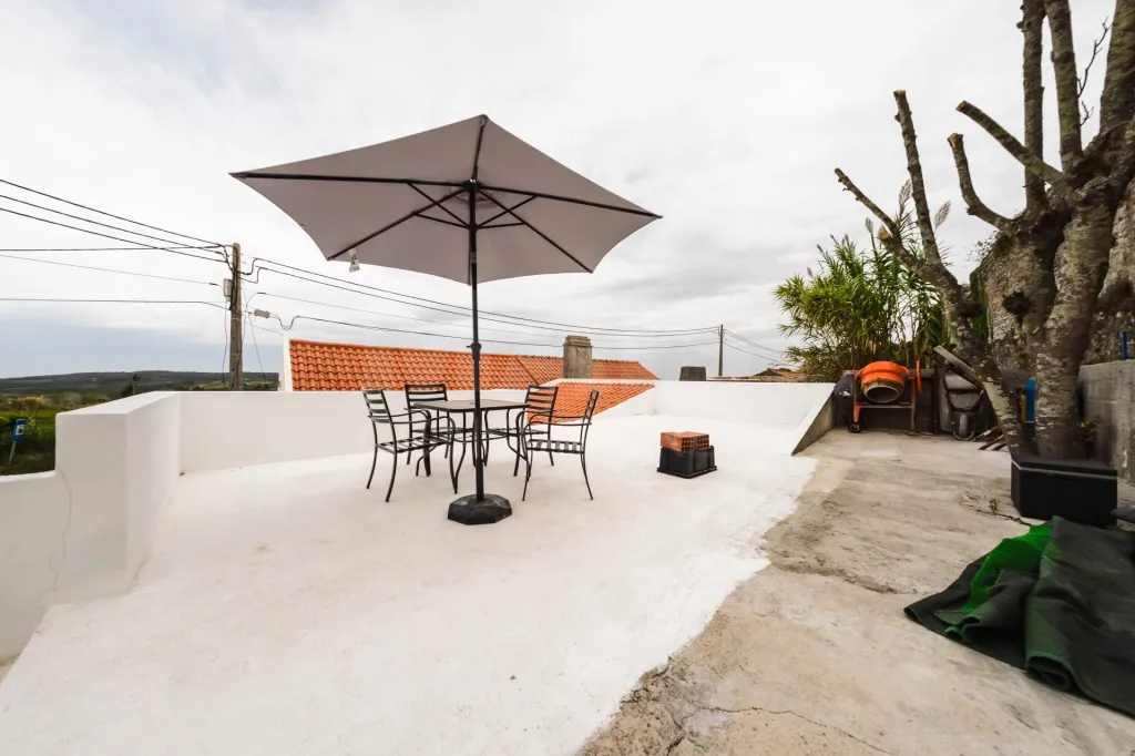Moradia T1+1 | espaço exterior | terraço | garagem