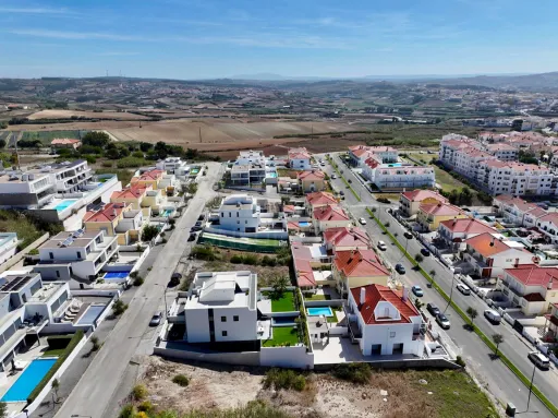 Lote Urbano | Praia da Areia Branca | 294 m²