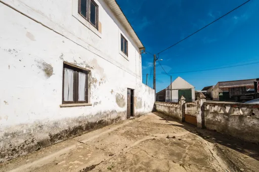 2 Moradias num terreno de 6117m2 | Carvalhal | Bombarral