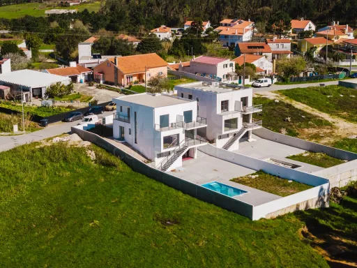 Moradia T3+1 NOVA com Piscina e Garagem, Caldas da Rainha