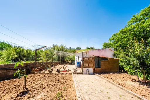 Villa with charm and privacy on a 1400m² plot