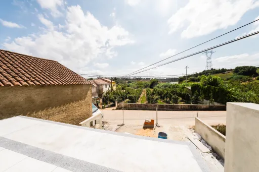 Moradia T3 Nova com Piscina