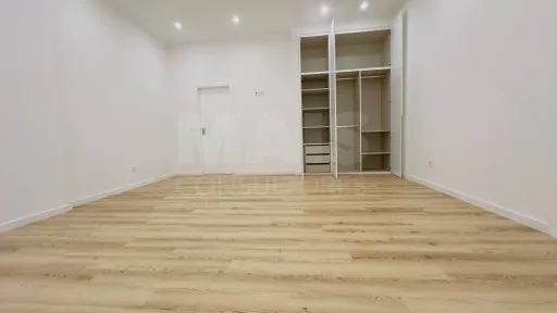 Apartamento T1 Totalmente Remodelado  | Centro da Lourinhã