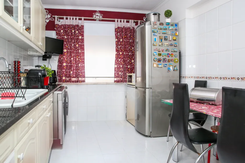 🏡T3 Luminoso e Pronto a Habitar em Monte Abraão