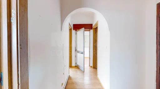 2-Bedroom Apartment in Ameixoeira