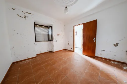 Moradia com 1.040 m² de Terreno no Seixal, Lourinhã
