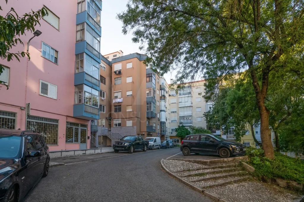Apartamento T2 Amadora Reboleira