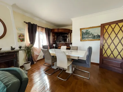 Moradia T4 em Alcabideche, Cascais – Conforto, Sustentabilidade e Espaço