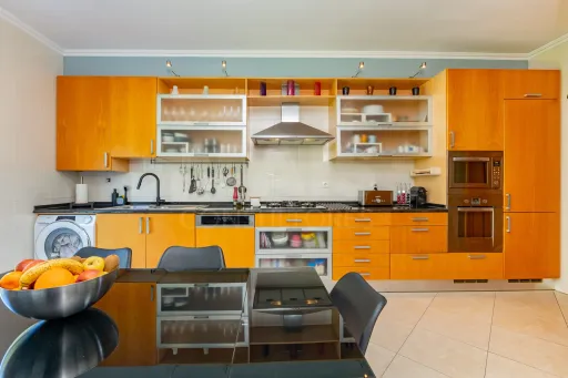 Apartamento T3 com box e vista rio em Vila Franca de Xira