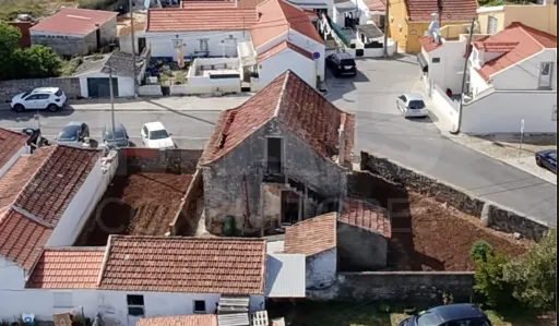 Casa Velha - Memória, potencial e uma nova história na Abrunheira