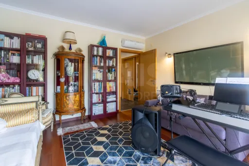 Moradia T4 de luxo no Barrocalvo, Carvalhal, Bombarral