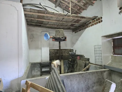 Imóvel com projeto de arquitetura para moradia T3 | Alvorninha