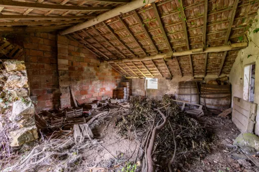 Moradia Térrea para Reabilitar com Terreno, Vista Mar e Vista Sítio da Nazaré – Bárrio, Alcobaça