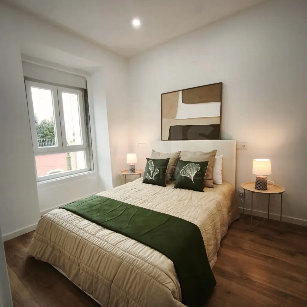 Apartamento Lisboa Benfica Com Arrecadação