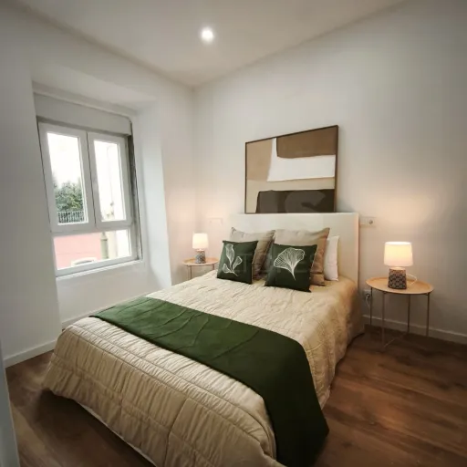 Apartamento Lisboa Benfica Com Arrecadação