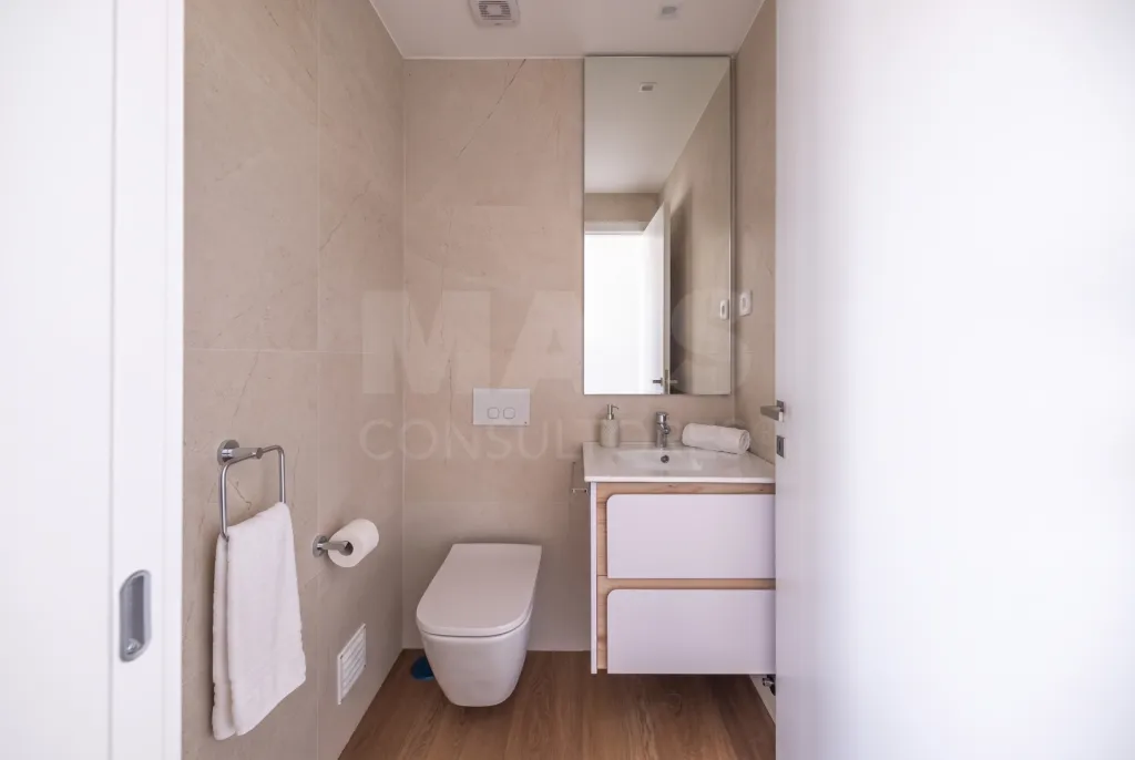 Moradia T3 (3 Suítes) com piscina - Salir do Porto