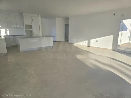Moradia nova com piscina | Caldas da Rainha